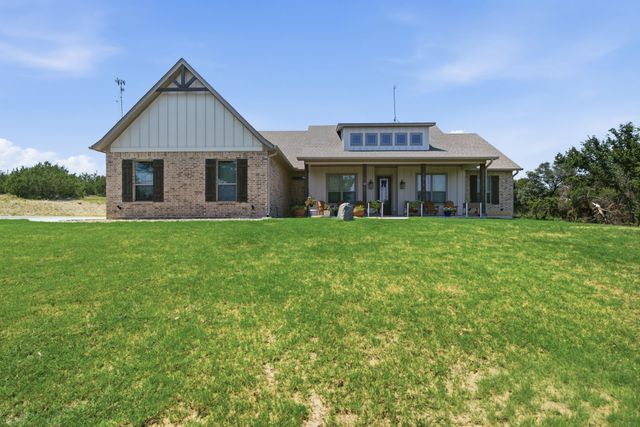 104 Grant Alan, Weatherford, TX 76085