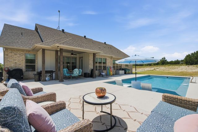 104 Grant Alan, Weatherford, TX 76085
