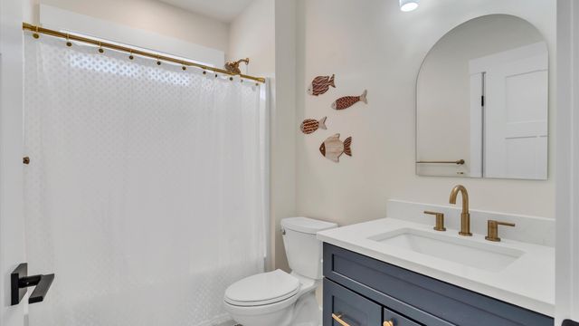 200 Sweetwater Bay DR, Penhook, VA 24137