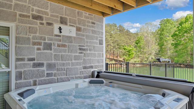 200 Sweetwater Bay DR, Penhook, VA 24137