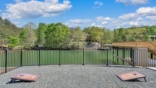 200 Sweetwater Bay DR, Penhook, VA 24137