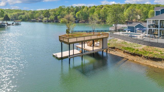 200 Sweetwater Bay DR, Penhook, VA 24137