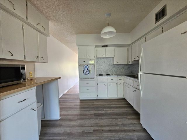 2386 SUMATRAN WAY 44, Clearwater, FL 33763