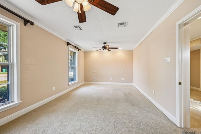 4425 Elmwood Parkway, Metairie, LA 70003