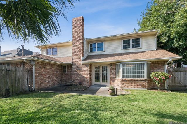 4425 Elmwood Parkway, Metairie, LA 70003