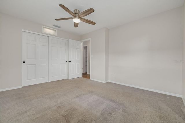 5621 16TH AVENUE N, St Petersburg, FL 33710