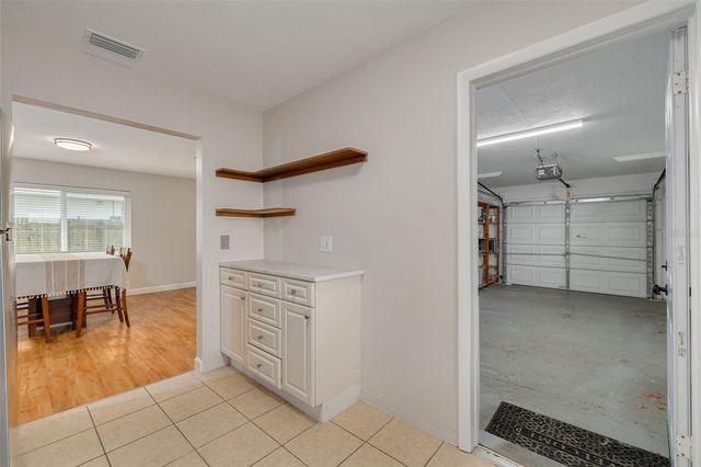 5621 16TH AVENUE N, St Petersburg, FL 33710