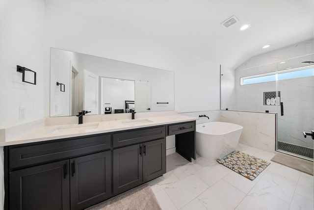 9 Super Street, Houston, TX 77011