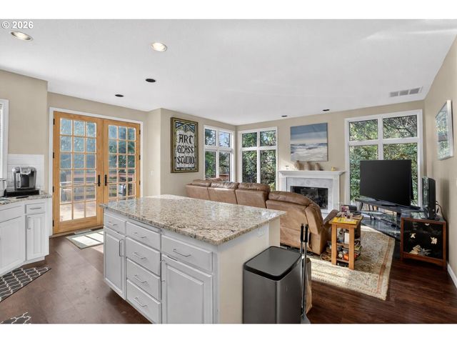 14595 SHERBROOK Pl, Lake Oswego, OR 97035