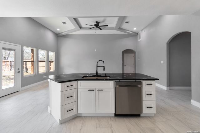 3938 New Mathis, Elmendorf, TX 78112