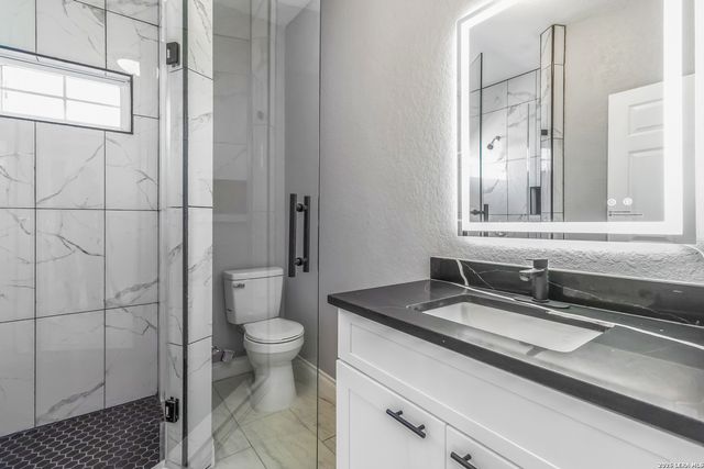 3938 New Mathis, Elmendorf, TX 78112