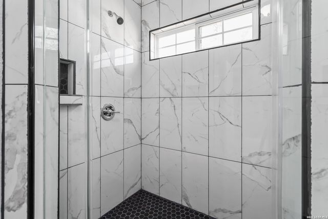 3938 New Mathis, Elmendorf, TX 78112