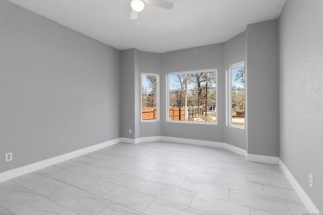 3938 New Mathis, Elmendorf, TX 78112