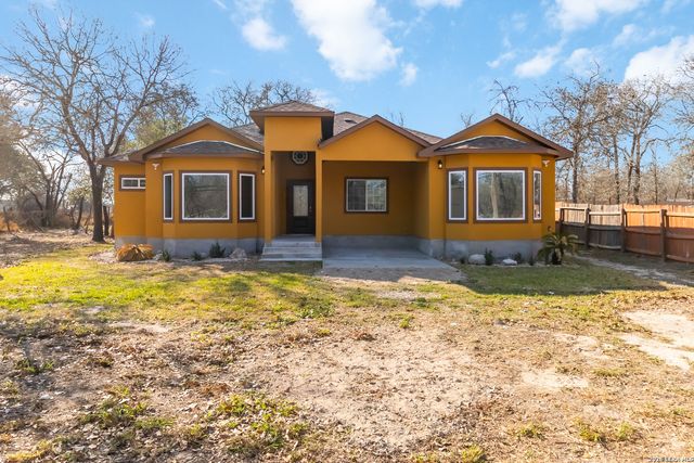 3938 New Mathis, Elmendorf, TX 78112