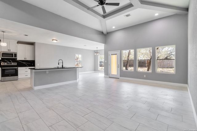 3938 New Mathis, Elmendorf, TX 78112