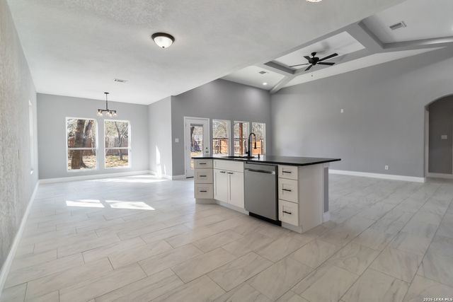 3938 New Mathis, Elmendorf, TX 78112