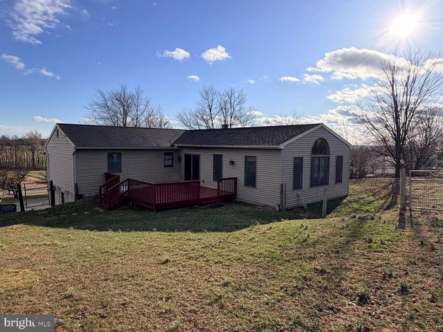 328 SPRINGVILLE RD, Quarryville, PA 17566