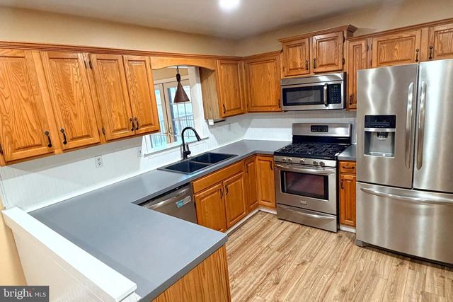 328 SPRINGVILLE RD, Quarryville, PA 17566