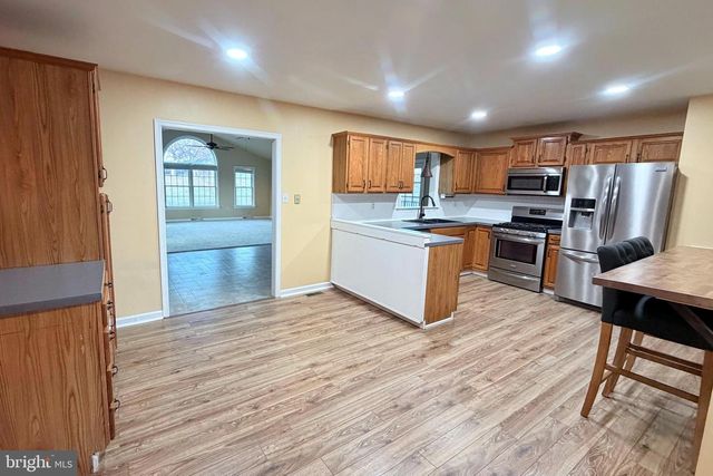 328 SPRINGVILLE RD, Quarryville, PA 17566