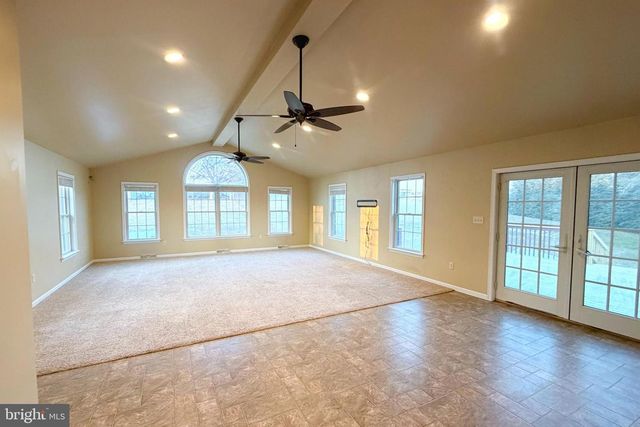 328 SPRINGVILLE RD, Quarryville, PA 17566