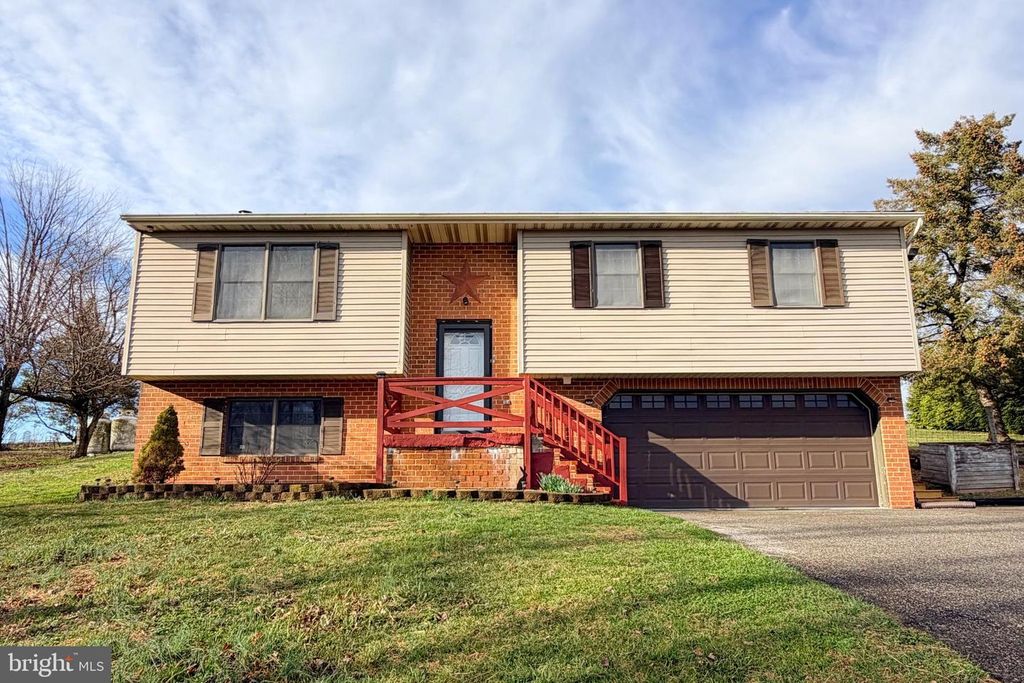 328 SPRINGVILLE RD, Quarryville, PA 17566