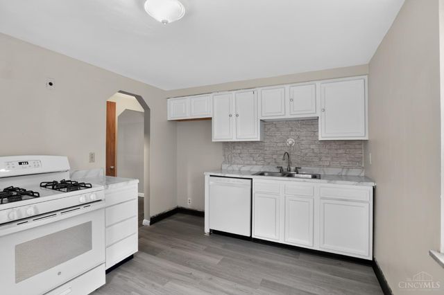 8243 Daly Road, Cincinnati, OH 45231