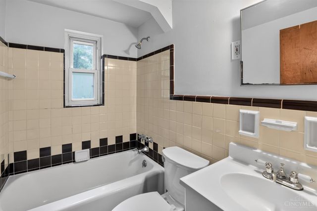 8243 Daly Road, Cincinnati, OH 45231