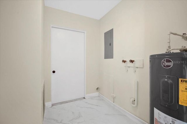 1925 JOHN ARTHUR WAY, Lakeland, FL 33803