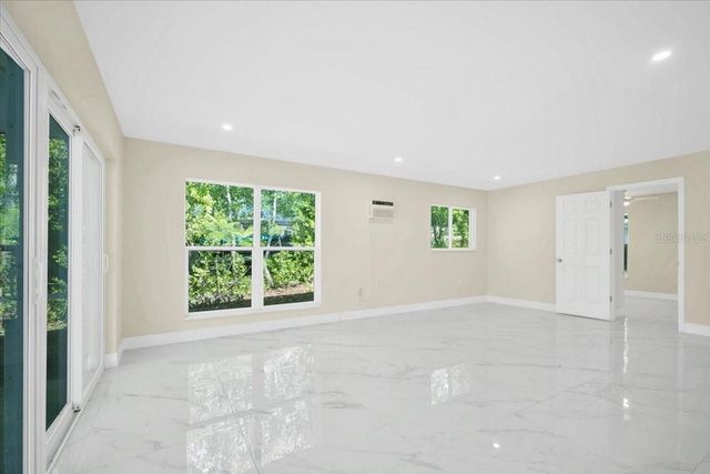 1925 JOHN ARTHUR WAY, Lakeland, FL 33803