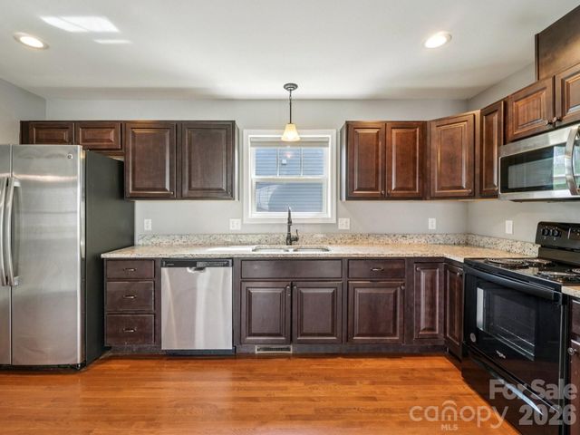 17 Yarrow Meadow Road, Weaverville, NC 28787