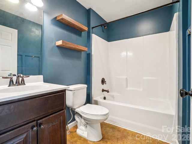17 Yarrow Meadow Road, Weaverville, NC 28787