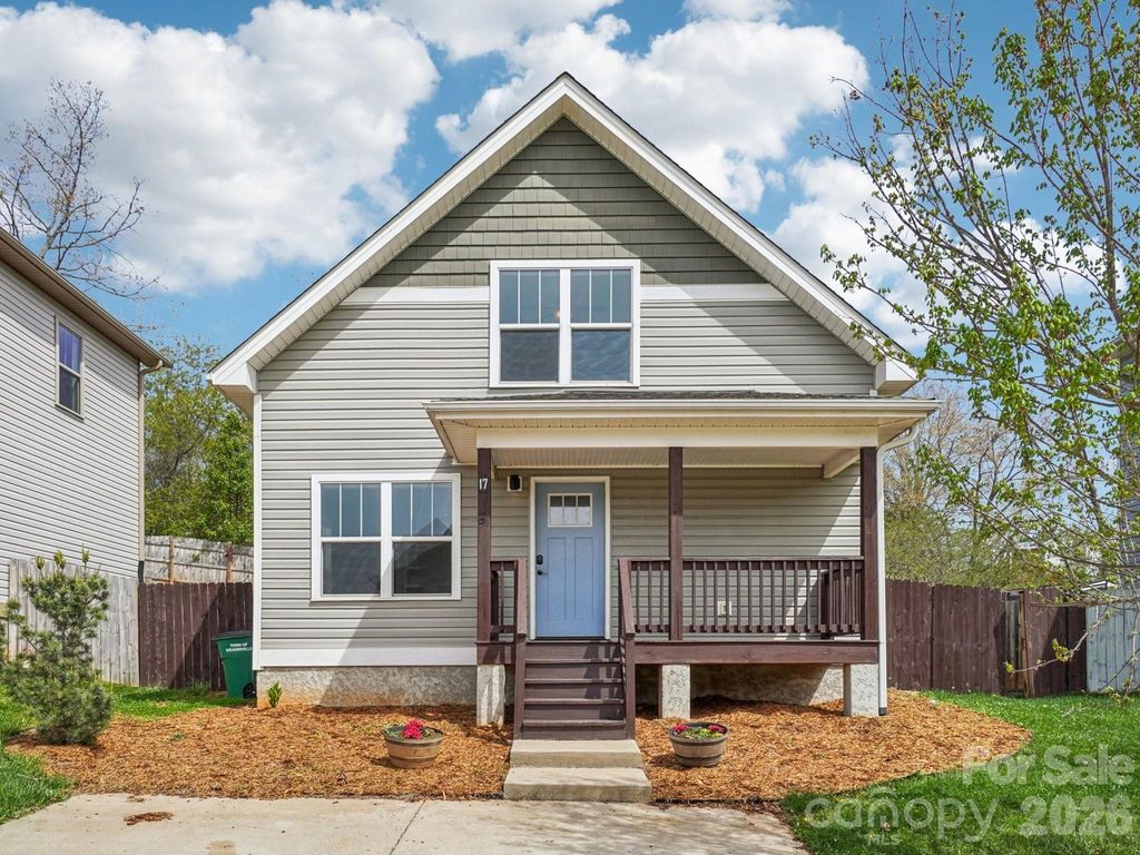 17 Yarrow Meadow Road, Weaverville, NC 28787