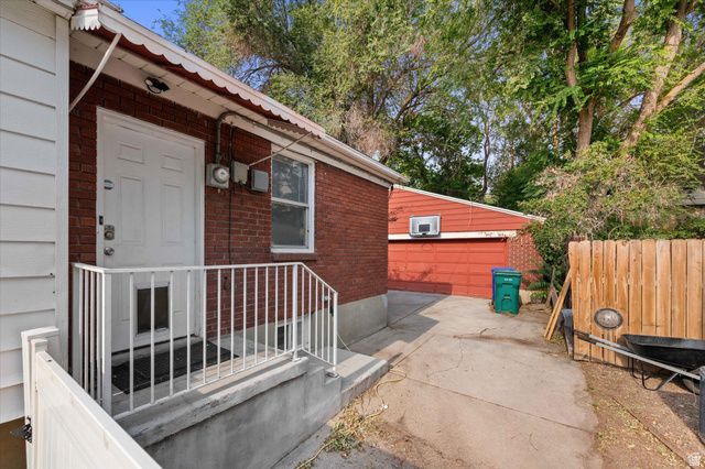 2216 S POLK AVE, Ogden, UT 84401