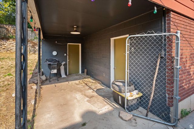2216 S POLK AVE, Ogden, UT 84401