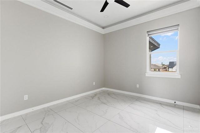 13819 N 34th Lane N, Mcallen, TX 78504