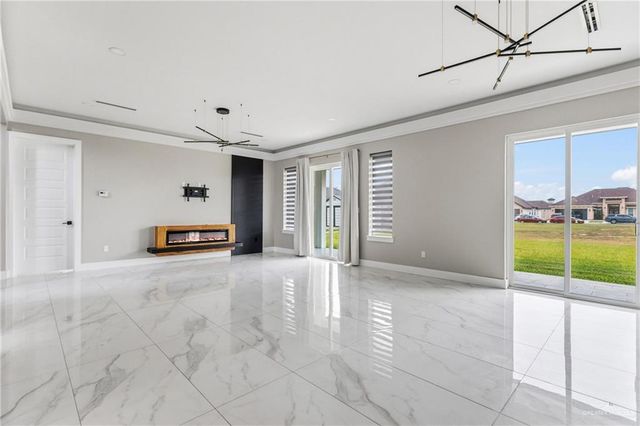 13819 N 34th Lane N, Mcallen, TX 78504