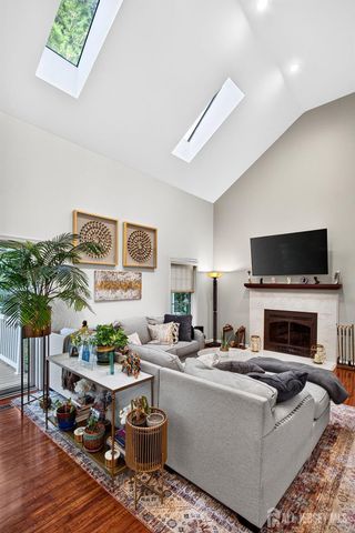 2 Monroe Court, Plainsboro, NJ 08536