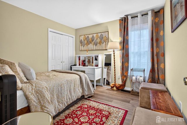 2 Monroe Court, Plainsboro, NJ 08536