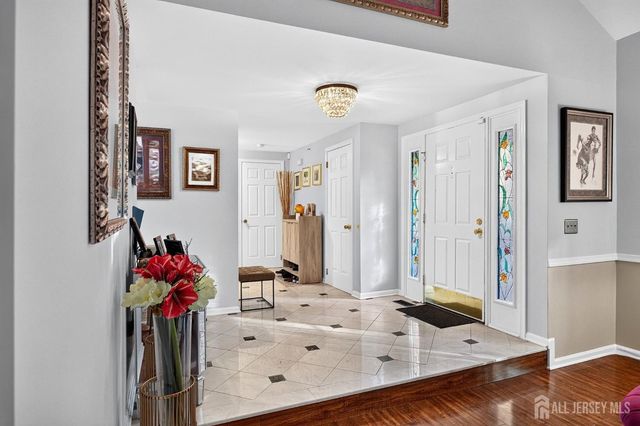 2 Monroe Court, Plainsboro, NJ 08536
