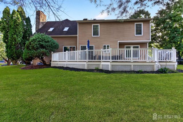 2 Monroe Court, Plainsboro, NJ 08536