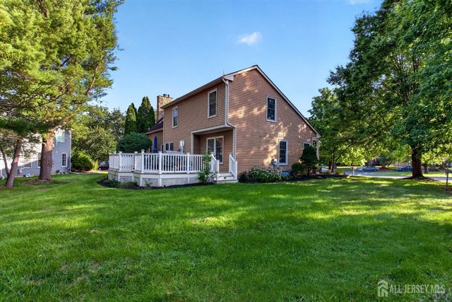 2 Monroe Court, Plainsboro, NJ 08536