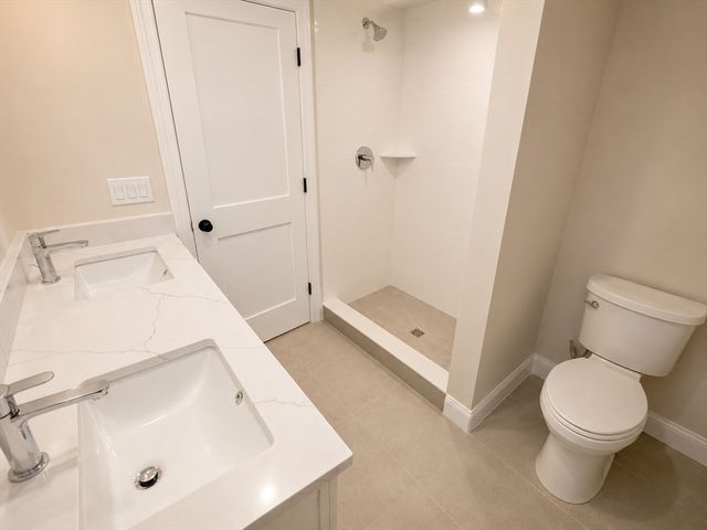 9 Bradford Ave 2, Medford, MA 02155