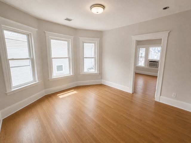 9 Bradford Ave 2, Medford, MA 02155