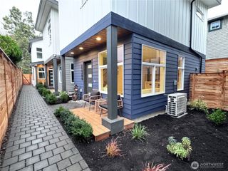 9228 B 22nd Avenue SW, Seattle, WA 98106