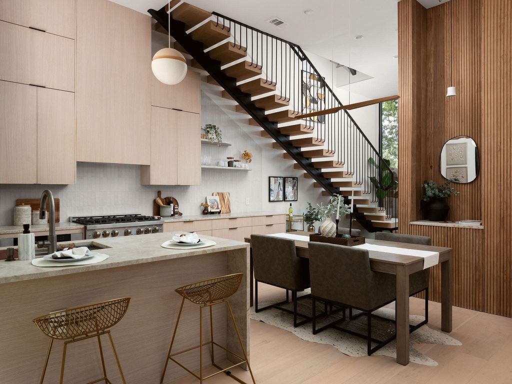 2301 East 2nd ST 1, Austin, TX 78702