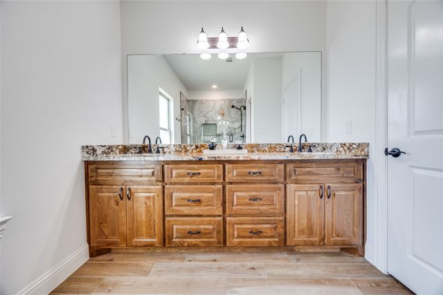 250 Alondrita Street, Celeste, TX 75423