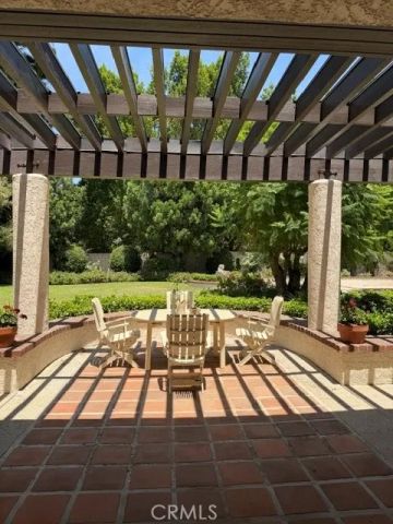 22231 Romar Street, Chatsworth, CA 91311