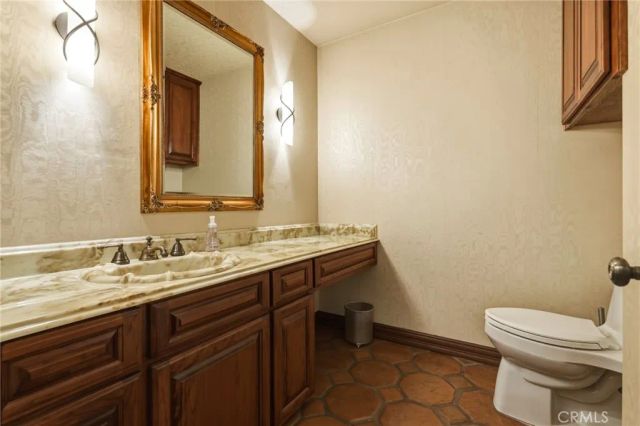 22231 Romar Street, Chatsworth, CA 91311