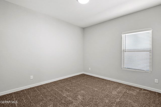12801 Middlesbrough Avenue, El Paso, TX 79928