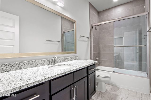 12801 Middlesbrough Avenue, El Paso, TX 79928